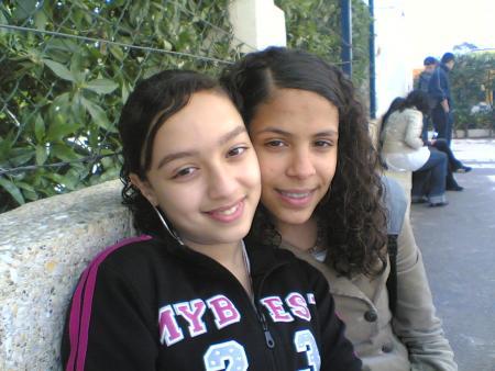 Voila mes meileures amie elles sont cool et simpa , je vous adores kiss a vous